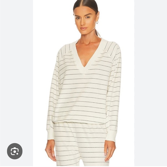 The Great The Velour Vneck Sweatshirt Army Pin Stripe Top Sz 2 Medium NEW - Picture 12 of 14